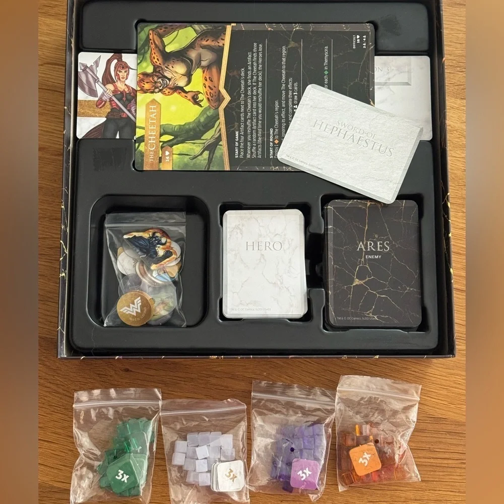 Wonder Woman: Challenge of the Amazons (Ravensburger) — Board Game